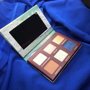 ❤️ 🆕 Wanderess Seascape Eyeshadow Palette